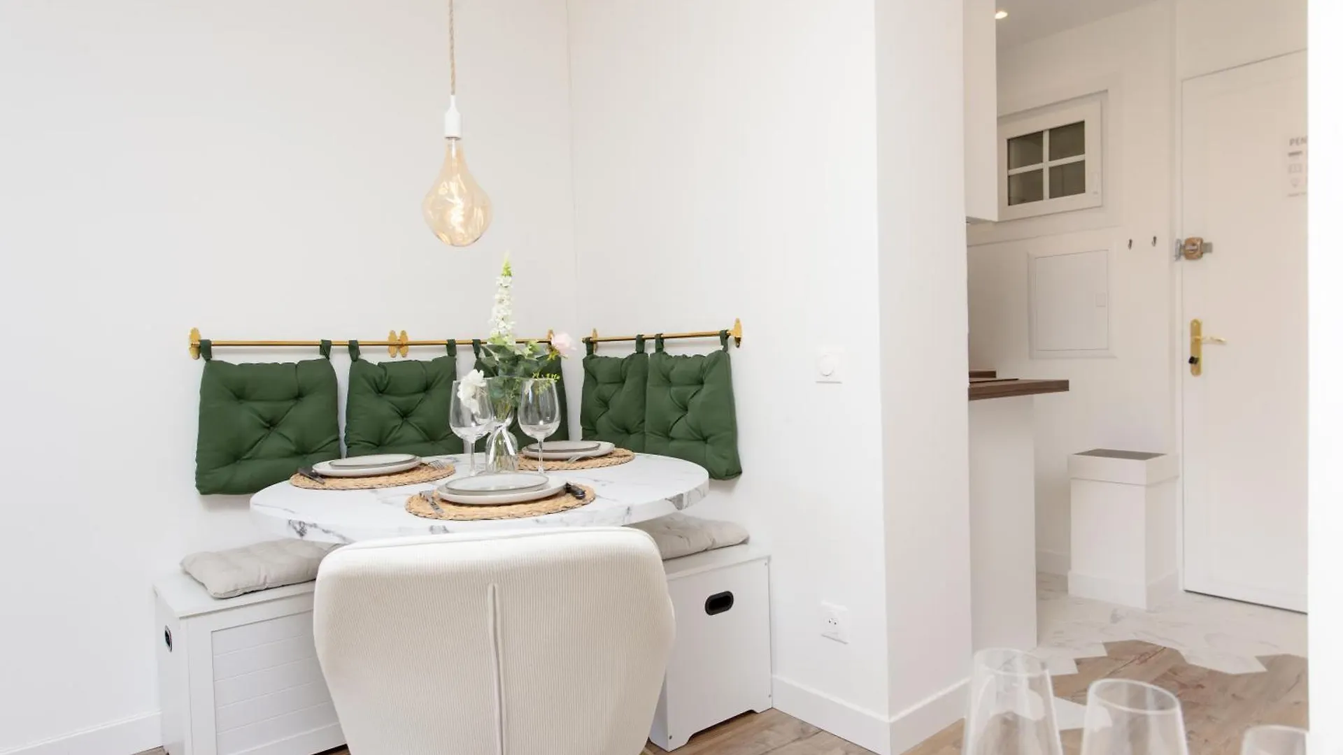 Cosy Renovated Studio - Sea - Di Menton 0*,  France